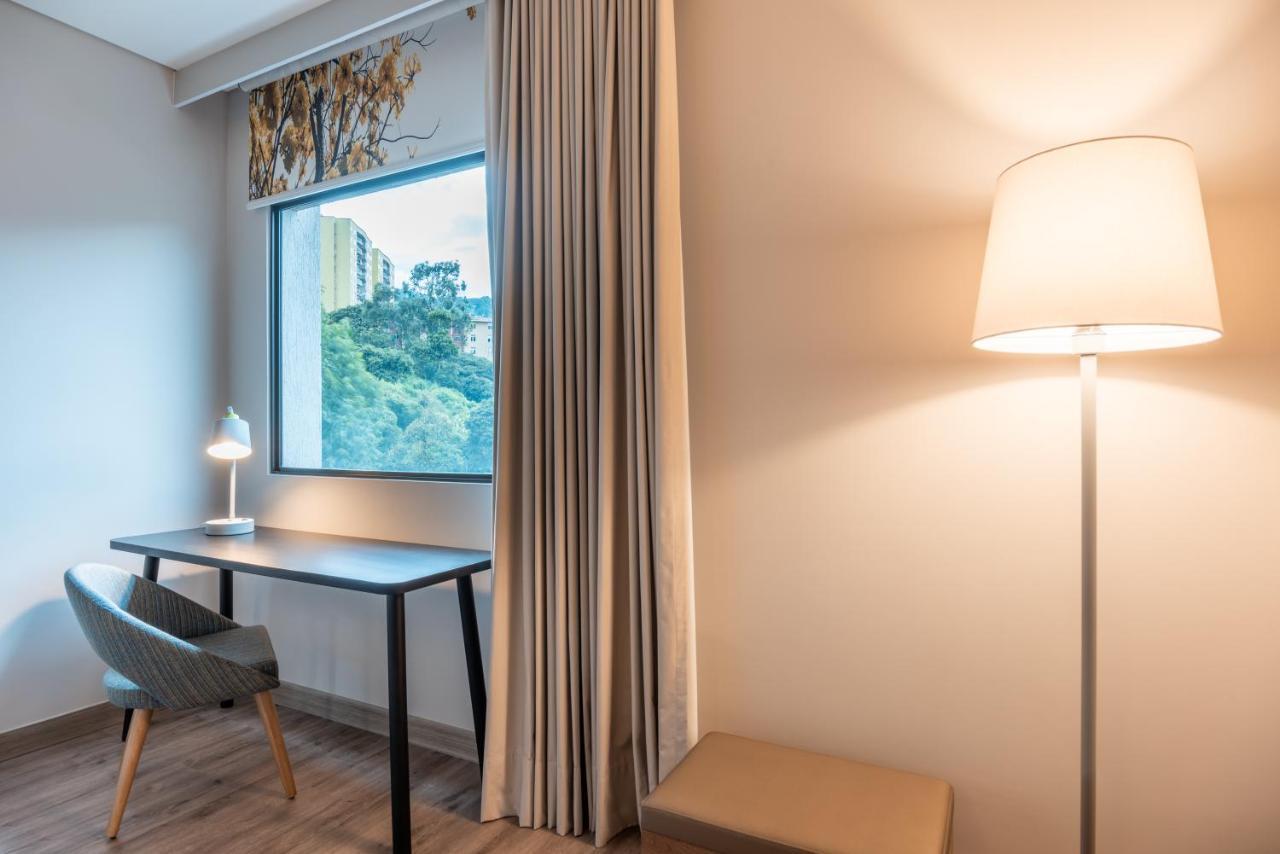 Hotel Fairfield By Marriott Medellin Sabaneta 3*