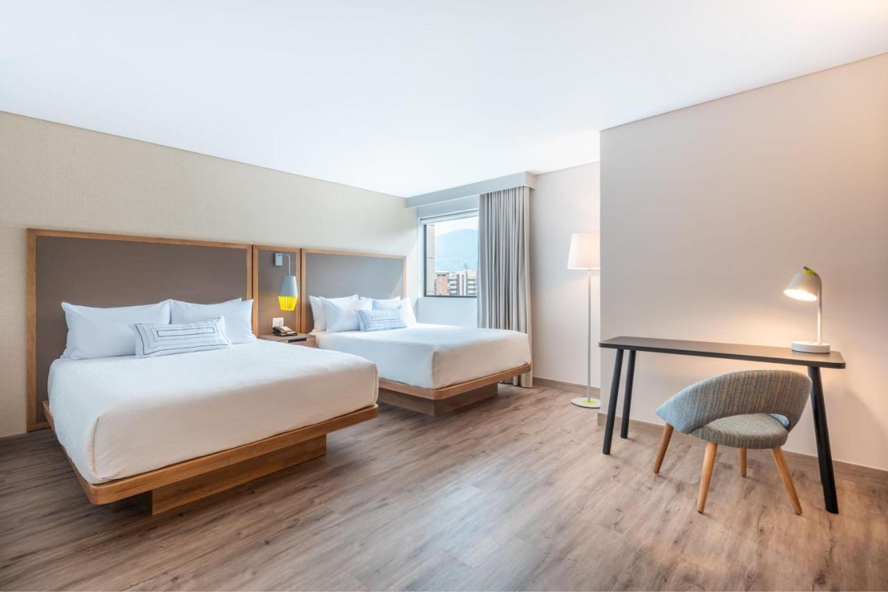 Hotel Fairfield By Marriott Medellin Sabaneta 3*